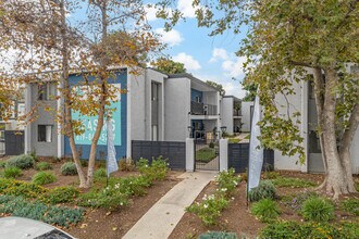 Valle at 9151 Kenwood in Spring Valley, CA - Building Photo - Building Photo