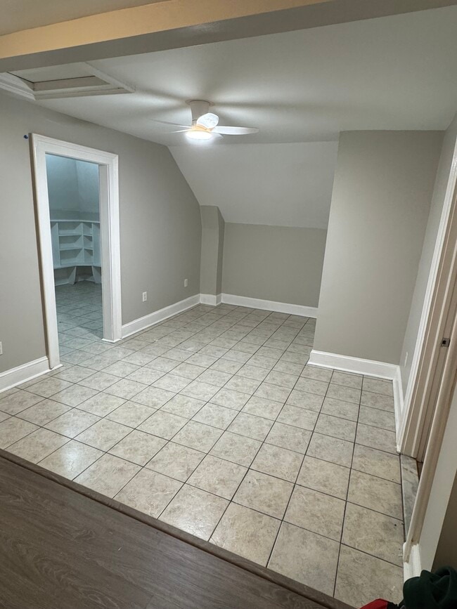 76 Washington Ave, Unit Washington Ave Apt 3, Unit Washington Ave Apt 3