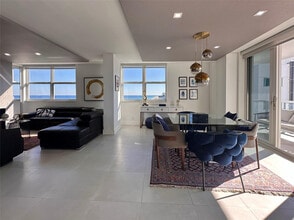 209 N Fort Lauderdale Beach Blvd in Fort Lauderdale, FL - Building Photo - Building Photo