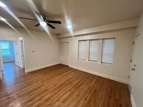 8246 S Racine Ave in Chicago, IL - Building Photo - Building Photo