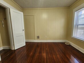 395 Sherman Ave, Unit 1 in New Haven, CT - Building Photo - Building Photo