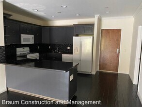 332 S Virgil Ave in Los Angeles, CA - Building Photo - Building Photo