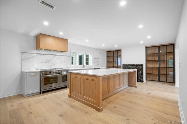 property at 73 Whippoorwill Rd