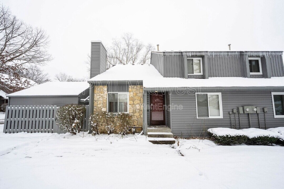 507 Conner Creek Dr in Fishers, IN - Building Photo