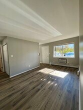 1760 St Johns Blvd in Lincoln Park, MI - Building Photo - Building Photo