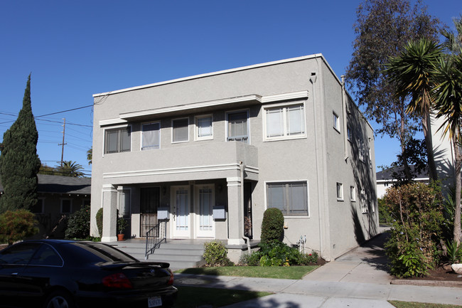 3629-3635 E 8th St in Long Beach, CA - Building Photo - Building Photo