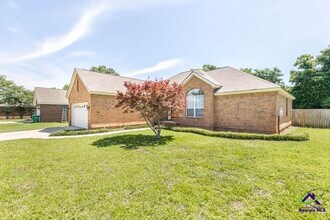 1212 Willow Bend in Warner Robins, GA - Building Photo - Building Photo