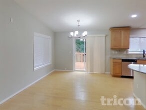 16216 39th St Ct E in Lake Tapps, WA - Building Photo - Building Photo