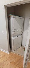 233 E 13th St, Unit 1409 in Chicago, IL - Building Photo - Building Photo