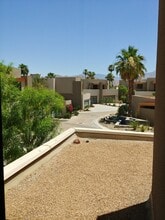 409 N Avenida Caballeros, Unit 19 in Palm Springs, CA - Building Photo - Building Photo