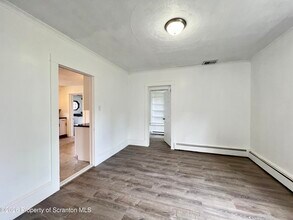 207 Midway Ave in Clarks Summit, PA - Building Photo - Building Photo