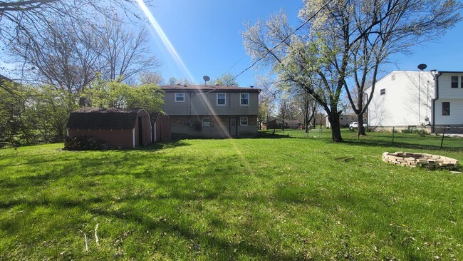 223 Van Buren Dr in Mason, OH - Building Photo - Building Photo