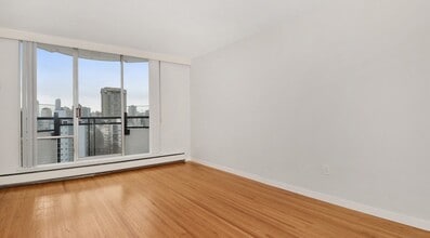 2045 Nelson St. in Vancouver, BC - Building Photo - Building Photo