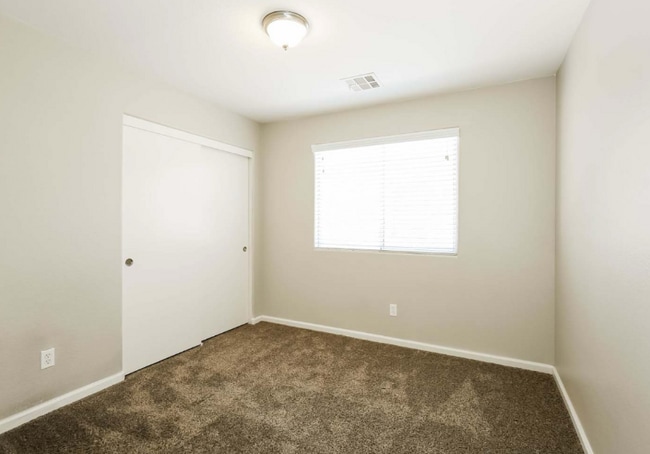 5113 Peaceful Pond Ave in Las Vegas, NV - Building Photo - Building Photo