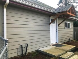 26412 106th Ave SE in Kent, WA - Building Photo