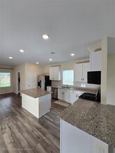 318 Timber Brook Dr in Hutto, TX - Building Photo - Building Photo