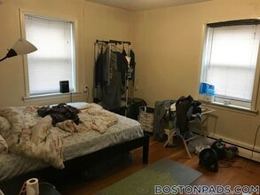 4 President Terrace, Unit 2 in Boston, MA - Foto de edificio - Building Photo