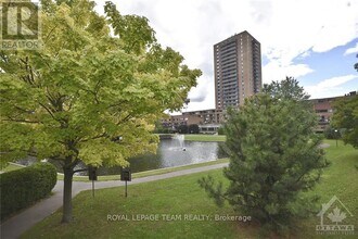 260 Brittany Dr in Ottawa, ON - Building Photo - Building Photo
