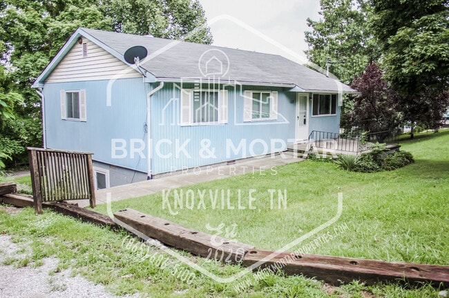 168 Chickamauga Ave in Knoxville, TN - Building Photo - Building Photo