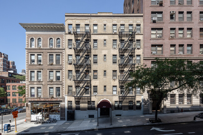 741 West End Ave in New York, NY - Foto de edificio - Primary Photo