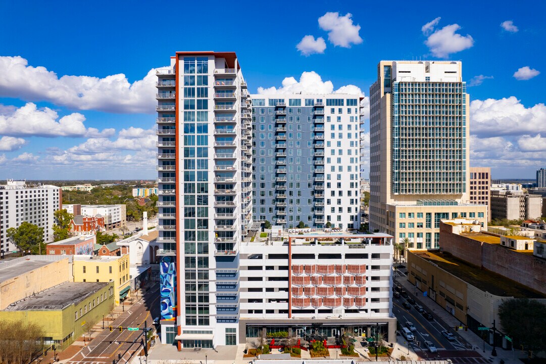 Nine15 in Tampa, FL - Foto de edificio