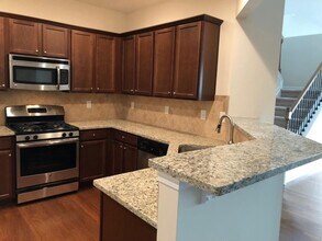 2100 Greencrest Cir in Milton, GA - Building Photo - Building Photo