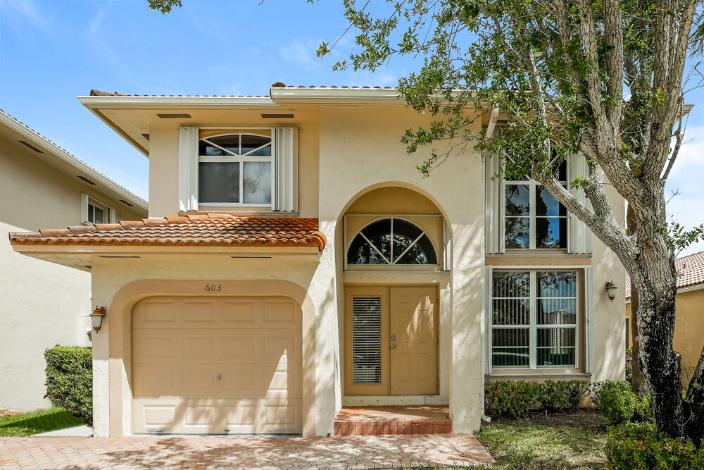 603 Turtle Run in Weston, FL - Building Photo