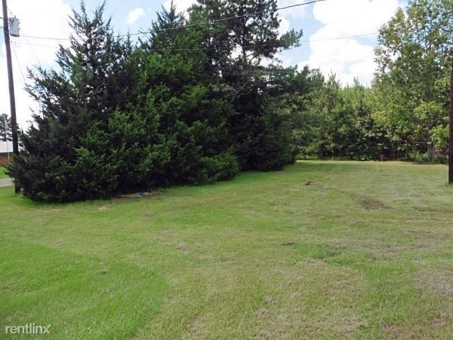 115 Houston St S in Bronson, TX - Building Photo - Building Photo