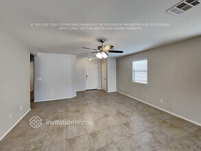 2114 E Caspian Way in San Tan Valley, AZ - Building Photo - Building Photo