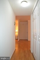 722 Quince Orchard Blvd in Gaithersburg, MD - Building Photo