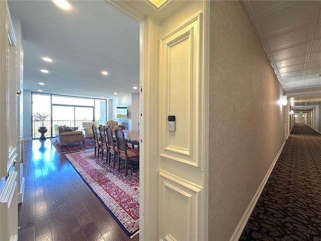 5200 Keller Springs Rd in Dallas, TX - Building Photo