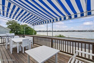 106 Makin Ave in Point Pleasant Beach, NJ - Building Photo - Building Photo