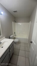 4622 Douglas Ln in Lehigh Acres, FL - Building Photo - Building Photo