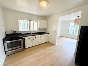 849 N Vendome St, Unit 849 N. Vendome St. in Los Angeles, CA - Building Photo - Building Photo