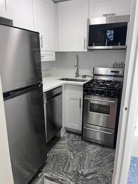 151 W 82nd St in New York, NY - Building Photo - Building Photo