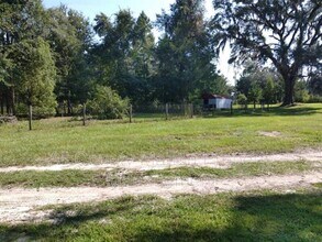 6455 NW 135th Ave in Morriston, FL - Building Photo - Building Photo