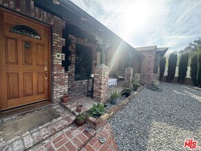 3340 Floyd Terrace in Los Angeles, CA - Building Photo - Building Photo