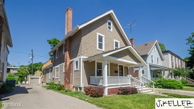 914 Sybil St in Ann Arbor, MI - Foto de edificio - Building Photo