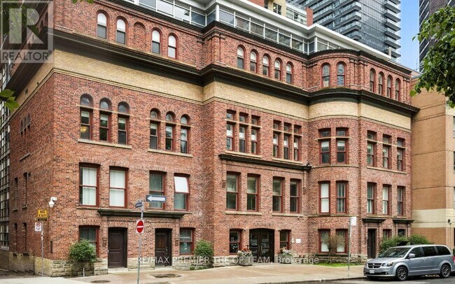 property at 11 St Joseph St