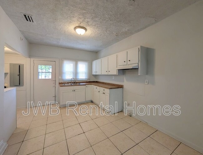 28 33rd St W in Jacksonville, FL - Building Photo - Building Photo