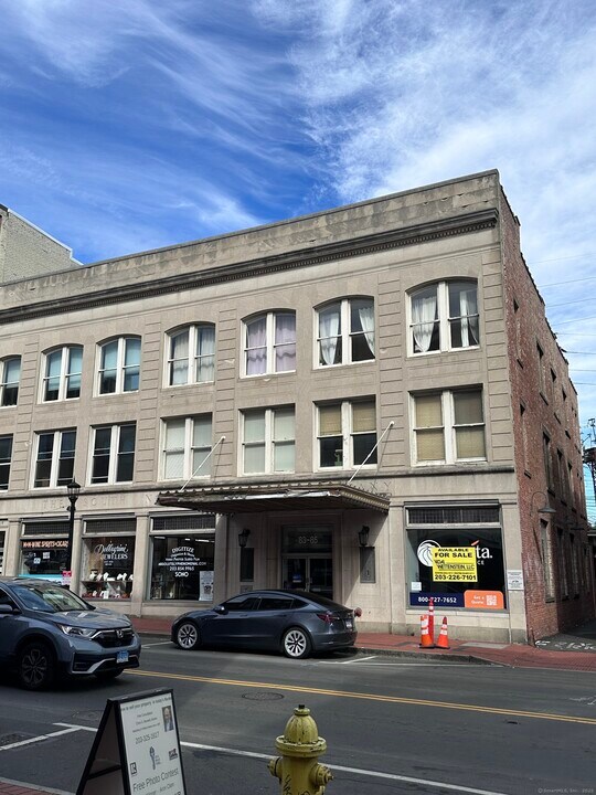 83 Washington St in Norwalk, CT - Building Photo