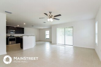 8512 Silverbell Loop in Brooksville, FL - Building Photo - Building Photo