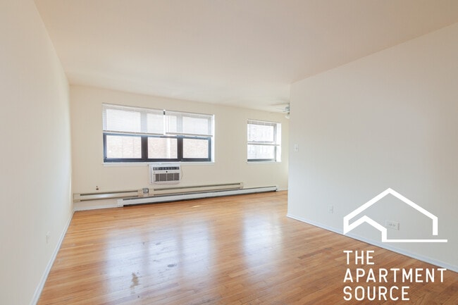 665 W Wrightwood, Unit 209