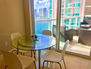 3370 Hidden Bay Dr, Unit 2010 in Aventura, FL - Building Photo - Building Photo