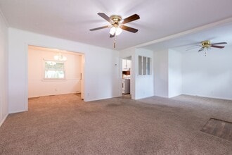 6213 E Newton St in Tulsa, OK - Building Photo - Building Photo