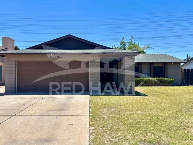 property at 809 W Peralta Ave