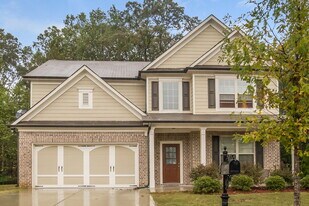 321 Moorland Ct in Lawrenceville, GA - Building Photo