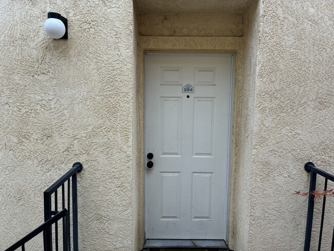 3400 Sullivan Ct in Modesto, CA - Building Photo - Building Photo