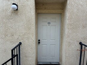 3400 Sullivan Ct in Modesto, CA - Building Photo - Building Photo