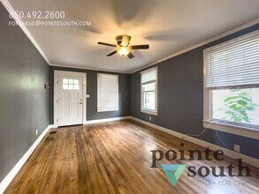 10 N F St in Pensacola, FL - Building Photo - Building Photo